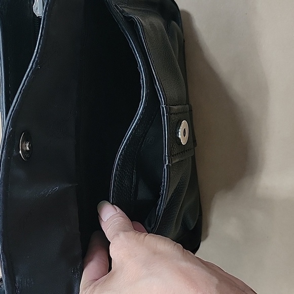 Fossil Pebbled Leather, Black Organizer, Wallet Crossbody Bag, EUC. - Picture 6 of 10